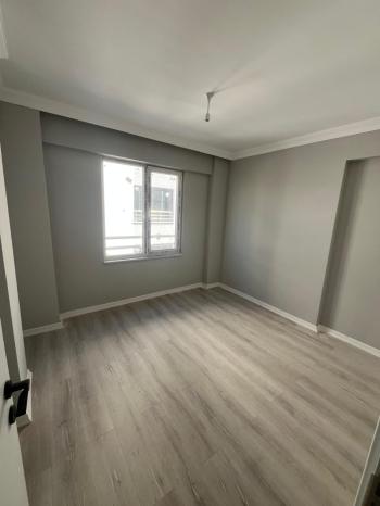 ÜNİVERSİTE BÖLGESİNDE SATILIK 2+0 DAİRE