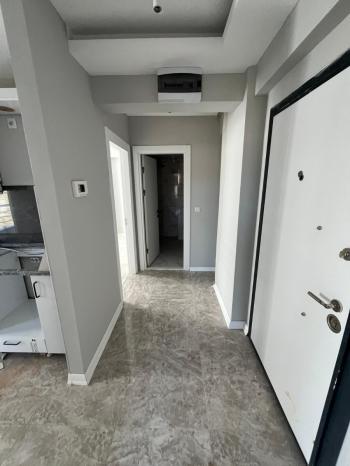 ÜNİVERSİTE BÖLGESİNDE SATILIK 2+0 DAİRE