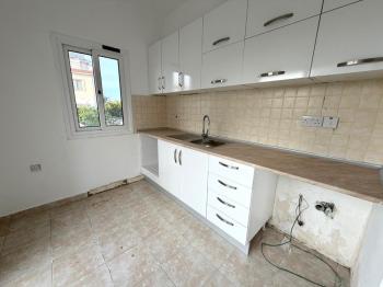 KKTC Girne Lapta The Cove Sitesi Satılık Bahçeli 2+1 Fırsat Daire
