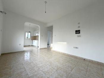 KKTC Girne Lapta The Cove Sitesi Satılık Bahçeli 2+1 Fırsat Daire