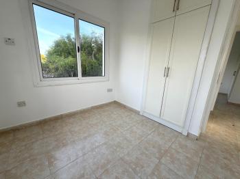 KKTC Girne Lapta The Cove Sitesi Satılık Bahçeli 2+1 Fırsat Daire