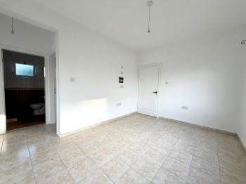 KKTC Girne Lapta The Cove Sitesi Satılık Bahçeli 2+1 Fırsat Daire