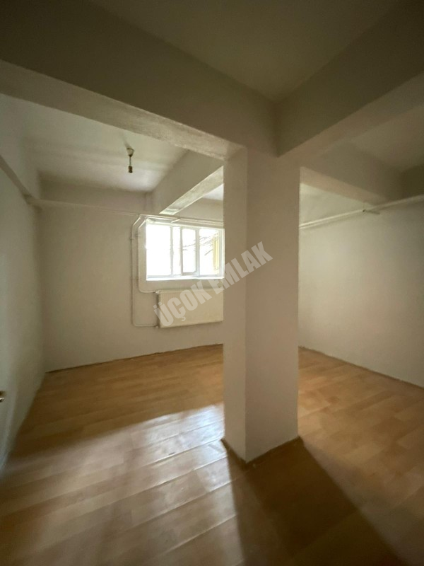 AFYON ÜÇOK EMLAKTAN DERVİŞPAŞA MAH 1+1 50M² KİRALIK DAİRE 