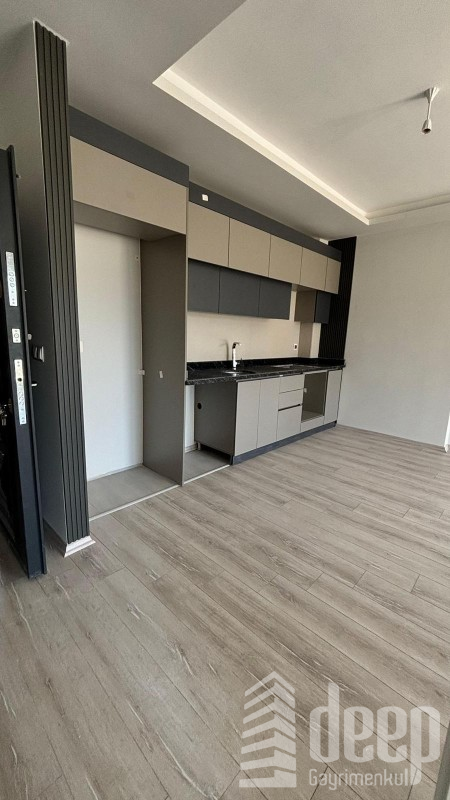GENİŞ OTURUMLU YENİ BİNADA 1+1 SATILIK DAİRE