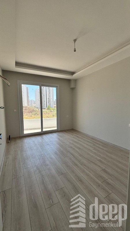 GENİŞ OTURUMLU YENİ BİNADA 1+1 SATILIK DAİRE
