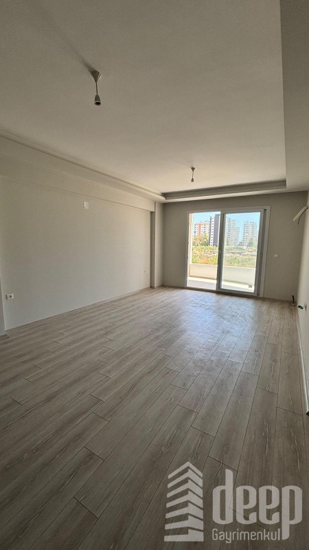GENİŞ OTURUMLU YENİ BİNADA 1+1 SATILIK DAİRE