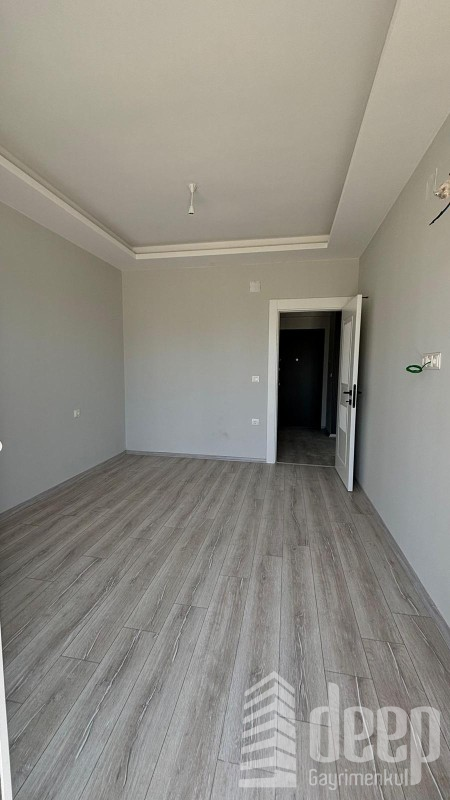 GENİŞ OTURUMLU YENİ BİNADA 1+1 SATILIK DAİRE