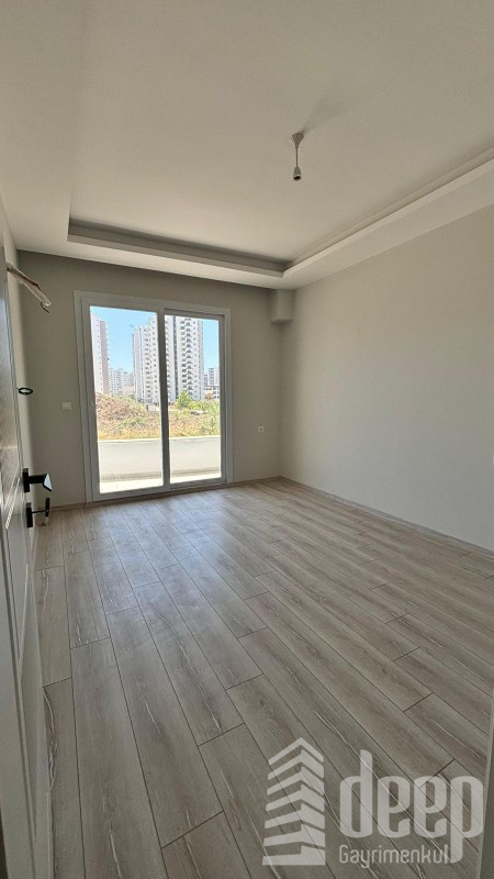 GENİŞ OTURUMLU YENİ BİNADA 1+1 SATILIK DAİRE
