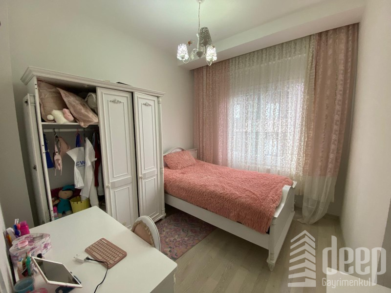 SİTE İÇERİSİNDE GENİŞ OTURUMLU 3+1 SATILIK DAİRE