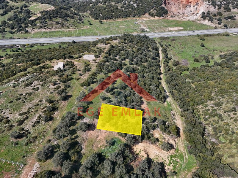 Göl Manzaralı İmarlı Villa Arsası - Yatırımlık Fırsat