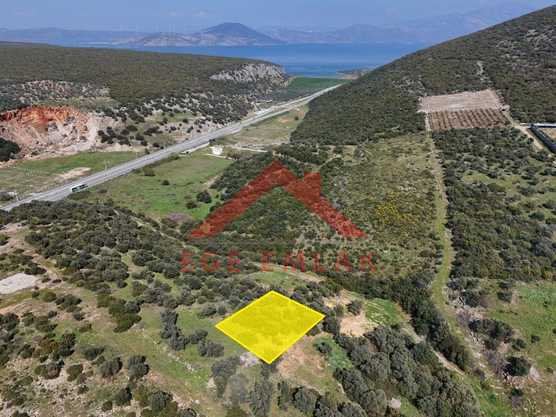 Göl Manzaralı İmarlı Villa Arsası - Yatırımlık Fırsat