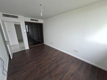 İSKEKLE LONGBEACH BÖLGESİNDE 7 YILDIZLI REZİDANS İLE OTEL KONSEPTLİ SATILIK 2+1 DAİRE