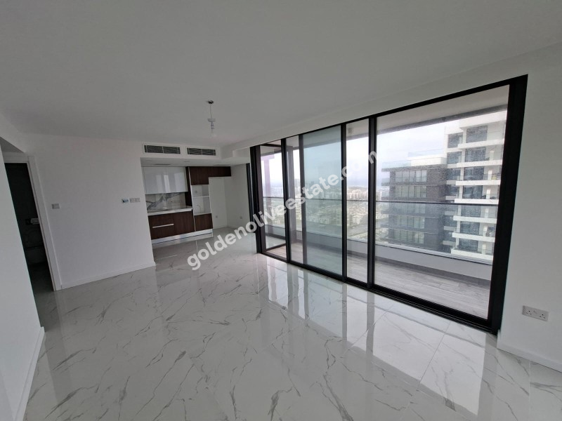 İSKEKLE LONGBEACH BÖLGESİNDE 7 YILDIZLI REZİDANS İLE OTEL KONSEPTLİ SATILIK 2+1 DAİRE