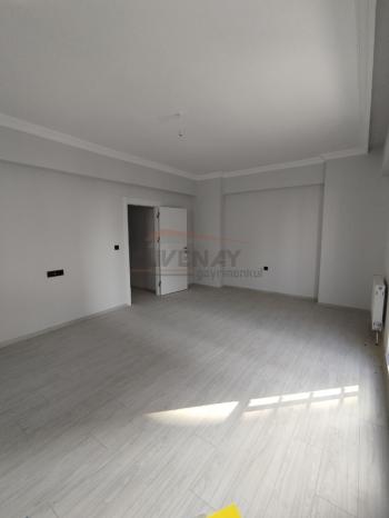 GÜVENAY - ÇORUM ULUKAVAK MAHALLESİ ÇEVRE YOLU ÜZERİ  3+1 KİRALIK DAİRE