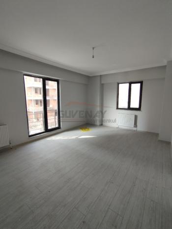 GÜVENAY - ÇORUM ULUKAVAK MAHALLESİ ÇEVRE YOLU ÜZERİ  3+1 KİRALIK DAİRE
