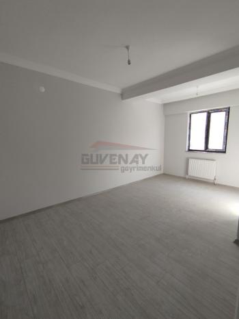GÜVENAY - ÇORUM ULUKAVAK MAHALLESİ ÇEVRE YOLU ÜZERİ  3+1 KİRALIK DAİRE