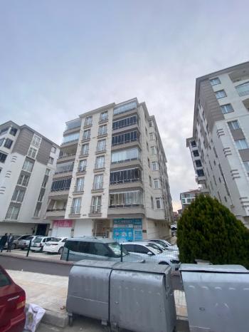 GÜVENAY - ÇORUM İKBAL IŞIKLARI OSMANCIK CADDESİ ÜZERİ 3+1 SATILIK DAİRE 