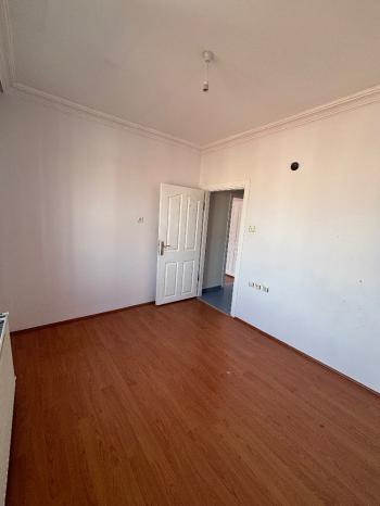 GÜVENAY - ÇORUM ULUKAVAK MAH. PAZARTESİ PAZARI CİVARI 3+1 KİRALIK DAİRE