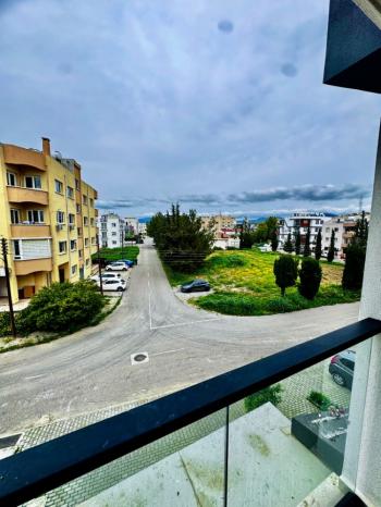 KKTC Lefkoşa Yenikent Bölgesinde Kapalı Otoparklı ve Şömineli 3+1 Kiralık Daire