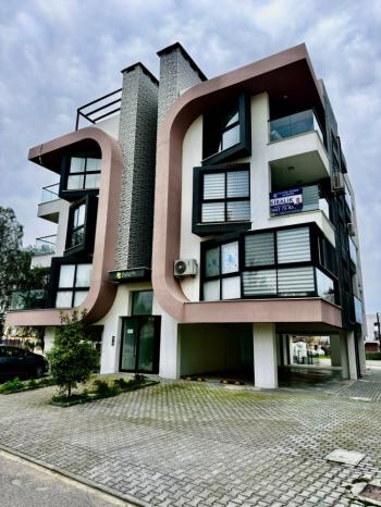 KKTC Lefkoşa Yenikent Bölgesinde Kapalı Otoparklı ve Şömineli 3+1 Kiralık Daire