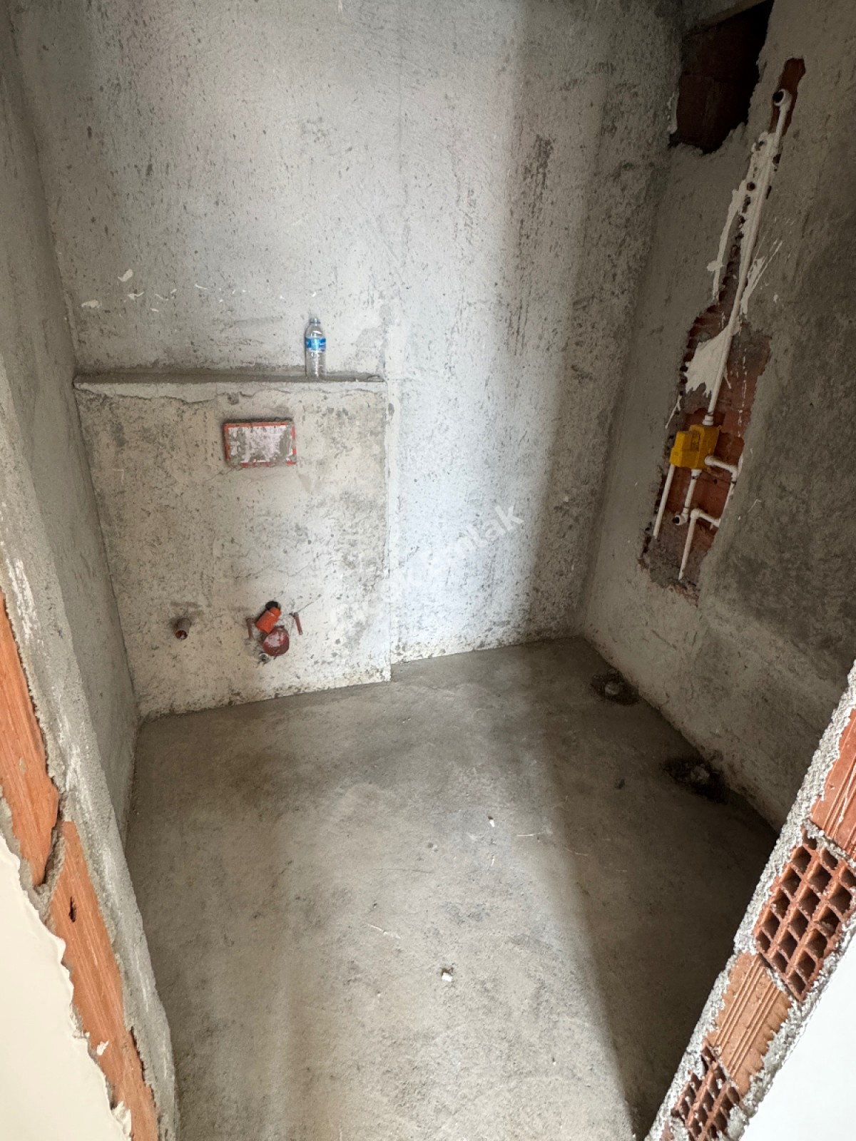 Akşemsettin'de İnşaatı Devam Eden Proje'de 3+1 Sıfır Satılık Daire