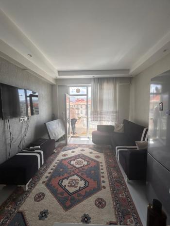 AFYON ÜÇOK EMLAKTAN SELÇUKLU MAH 1+1 60M² EŞYALI TEMİZ BAKIMLI SATILIK DAİRE 