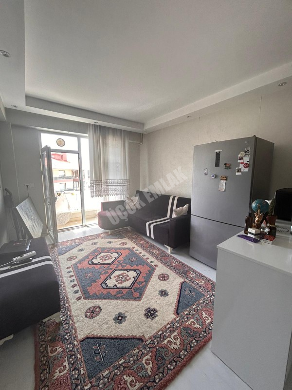 AFYON ÜÇOK EMLAKTAN SELÇUKLU MAH 1+1 60M² EŞYALI TEMİZ BAKIMLI SATILIK DAİRE 