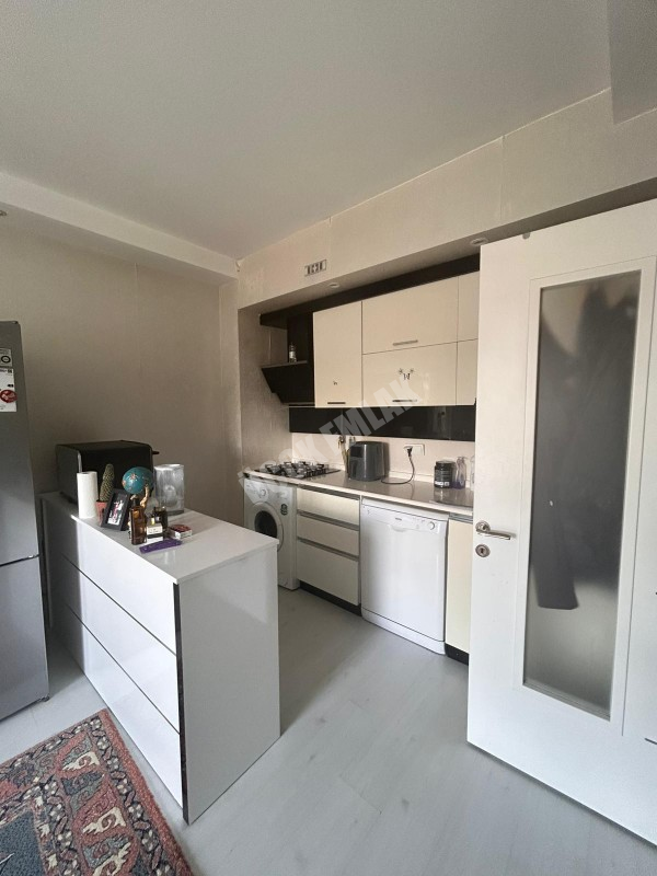 AFYON ÜÇOK EMLAKTAN SELÇUKLU MAH 1+1 60M² EŞYALI TEMİZ BAKIMLI SATILIK DAİRE 