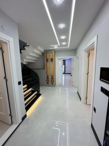  DİDİM EFELER MAHALLESİ’NDE ULTRA LÜKS 4+1 TAM MÜSTAKİL AYRI MUTFAK | AKILLI SİSTEM | HAVUZLU & OTOPARKLI KÖŞE BAŞI FIRSAT VİLLA 