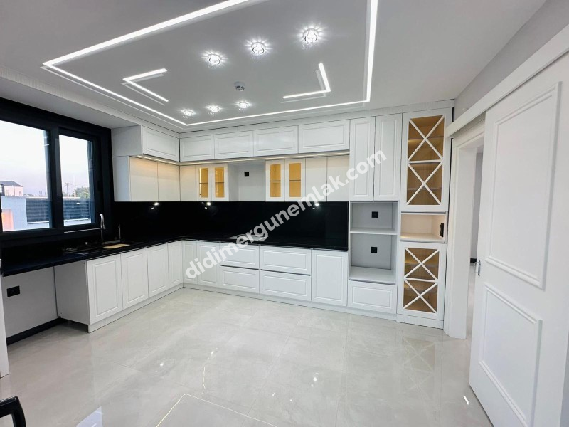  DİDİM EFELER MAHALLESİ’NDE ULTRA LÜKS 4+1 TAM MÜSTAKİL AYRI MUTFAK | AKILLI SİSTEM | HAVUZLU & OTOPARKLI KÖŞE BAŞI FIRSAT VİLLA 