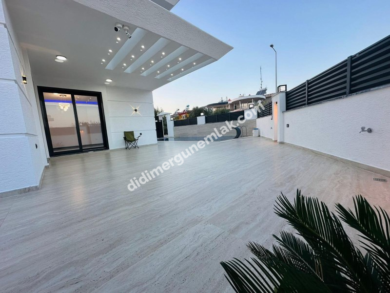  DİDİM EFELER MAHALLESİ’NDE ULTRA LÜKS 4+1 TAM MÜSTAKİL AYRI MUTFAK | AKILLI SİSTEM | HAVUZLU & OTOPARKLI KÖŞE BAŞI FIRSAT VİLLA 