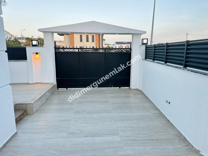  DİDİM EFELER MAHALLESİ’NDE ULTRA LÜKS 4+1 TAM MÜSTAKİL AYRI MUTFAK | AKILLI SİSTEM | HAVUZLU & OTOPARKLI KÖŞE BAŞI FIRSAT VİLLA 