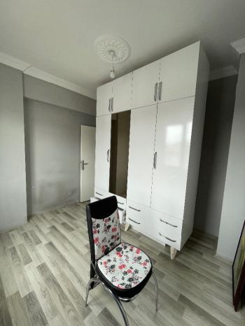 GÜVENAY - ÇORUM ŞENYURTTA EŞYALI 3+1 KİRALIK DAİRE