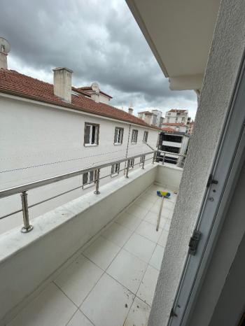 GÜVENAY - ÇORUM ŞENYURTTA EŞYALI 3+1 KİRALIK DAİRE