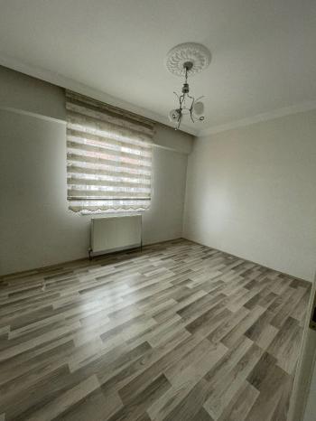 GÜVENAY - ÇORUM ŞENYURTTA EŞYALI 3+1 KİRALIK DAİRE
