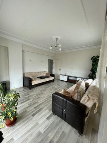 GÜVENAY - ÇORUM ŞENYURTTA EŞYALI 3+1 KİRALIK DAİRE