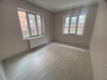 GÜVENAY - ÇORUM GÜLABİBEY MAH. MEHMET AKİF ERSOY ORTAOKULU CİVARI SATILIK 3+1 DAİRE