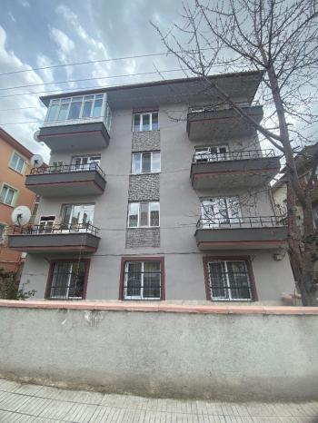 GÜVENAY - ÇORUM GÜLABİBEY MAH. MEHMET AKİF ERSOY ORTAOKULU CİVARI SATILIK 3+1 DAİRE