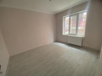 GÜVENAY - ÇORUM GÜLABİBEY MAH. MEHMET AKİF ERSOY ORTAOKULU CİVARI SATILIK 3+1 DAİRE