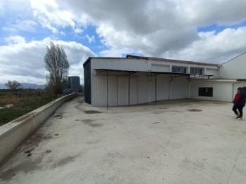 Güvenay - Çorum Ankara Yolu Üzeri Kiralık Dükkan Mağaza Depo