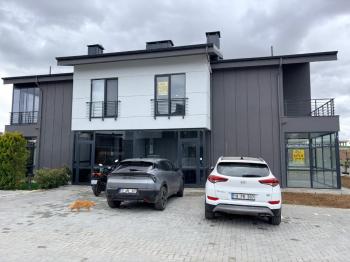 GÜVENAY - ÇORUM SLİM KENT SİTE İÇERİSİNDE 4+1 SATILIK FIRSAT VİLLA