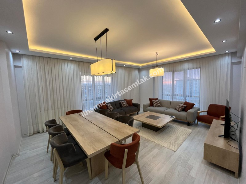 HATUNİYE MAHALLESİNDE SATILIK GENİŞ YENİ YAPI SİTE İÇİ 4+1 LÜKS DAİRE