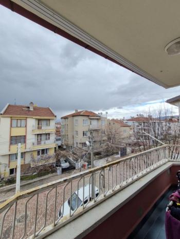 AFYON ÜÇOK EMLAKTAN KANLICA MAH 2+1 90M² TEMİZ BAKIMLI SATILIK DAİRE 