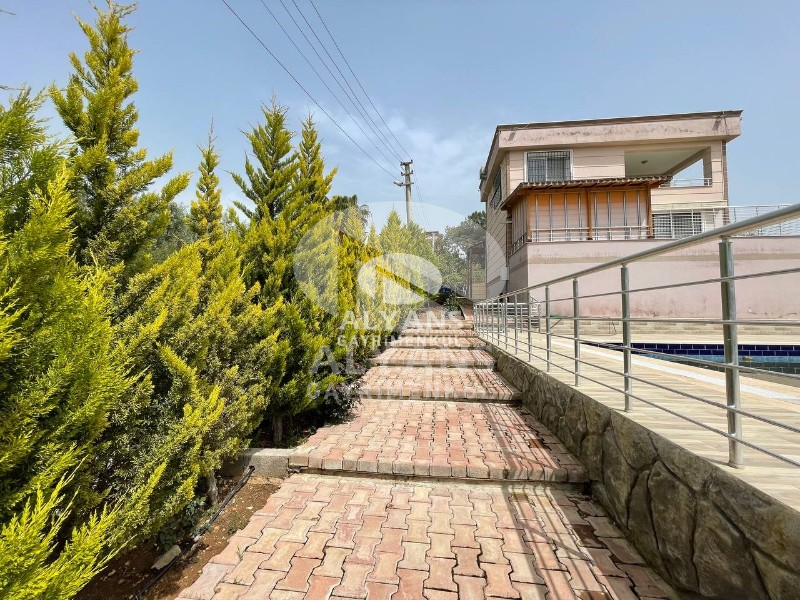 ALYANSTAN LÜKS VE KONFORLU YAŞAMAKTAN KEYİF ALACAĞINIZ 6+1 VİLLA