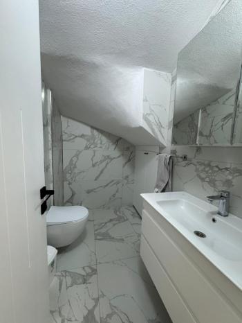  DİDİM ALTINKUM MAHALLESİNDE DENİZE 300 METRE MESAFEDE 3+1 LÜKS SIFIR EŞYALI SATILIK İKİZ VİLLA