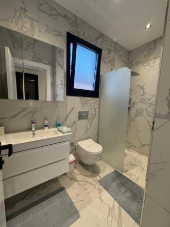  DİDİM ALTINKUM MAHALLESİNDE DENİZE 300 METRE MESAFEDE 3+1 LÜKS SIFIR EŞYALI SATILIK İKİZ VİLLA