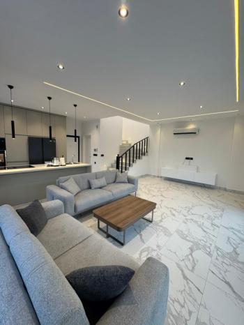  DİDİM ALTINKUM MAHALLESİNDE DENİZE 300 METRE MESAFEDE 3+1 LÜKS SIFIR EŞYALI SATILIK İKİZ VİLLA