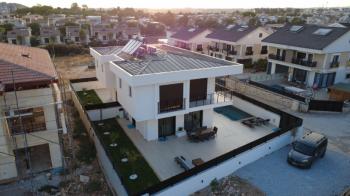  DİDİM ALTINKUM MAHALLESİNDE DENİZE 300 METRE MESAFEDE 3+1 LÜKS SIFIR EŞYALI SATILIK İKİZ VİLLA