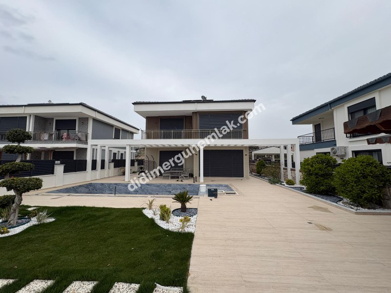 DİDİM EFELER MAHALLESİ’ NDE ULTRA LÜKS 4+1 | FULL EŞYALI | HAVUZLU | OTOMATİK PANJURLU  MÜSTAKİL  SATILIK VİLLA