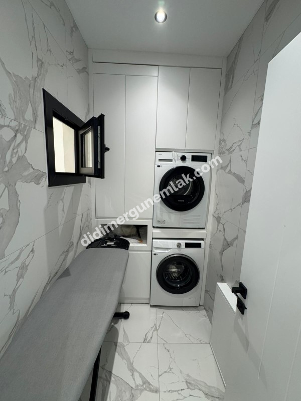  DİDİM ALTINKUM MAHALLESİNDE DENİZE 300 METRE MESAFEDE 3+1 LÜKS SIFIR EŞYALI SATILIK İKİZ VİLLA